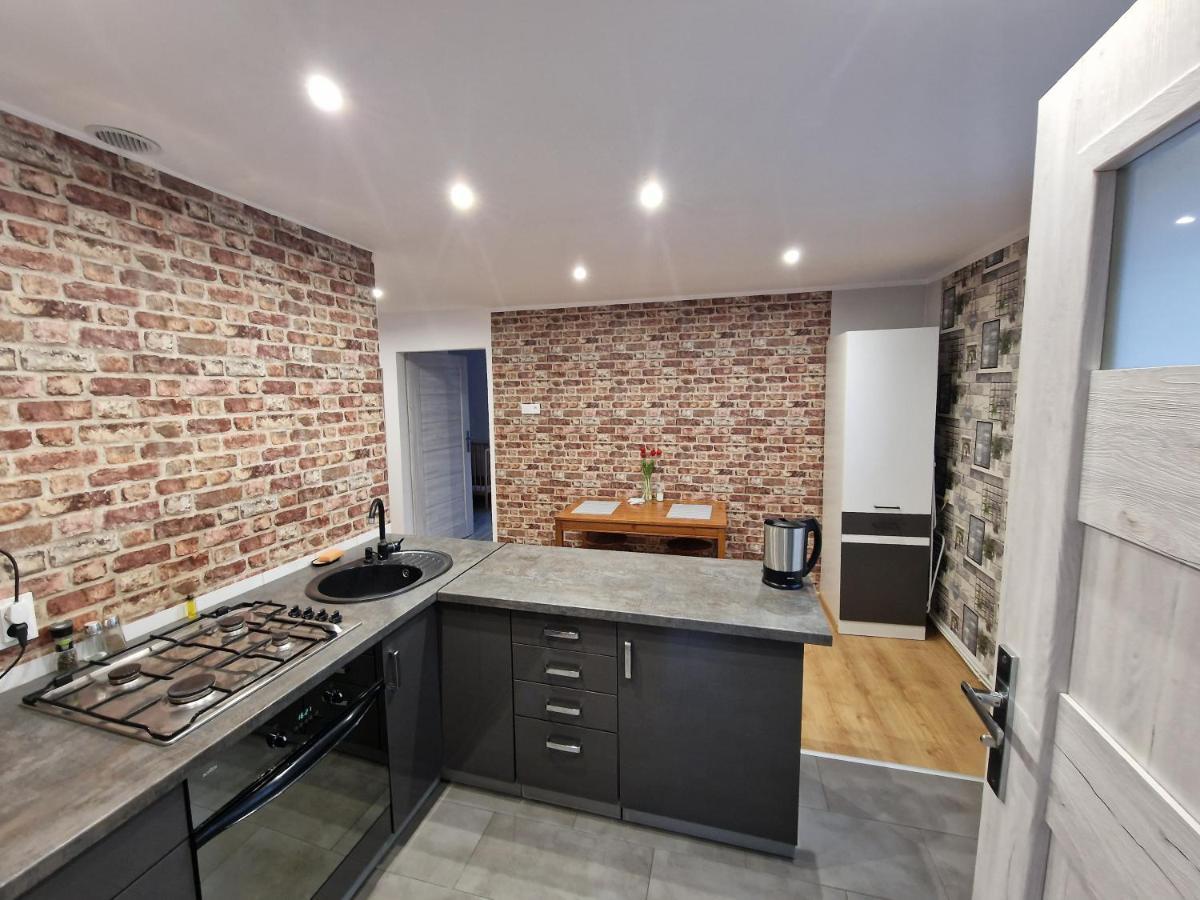 Przestronny Apartament +Silownia บือตอม ภายนอก รูปภาพ
